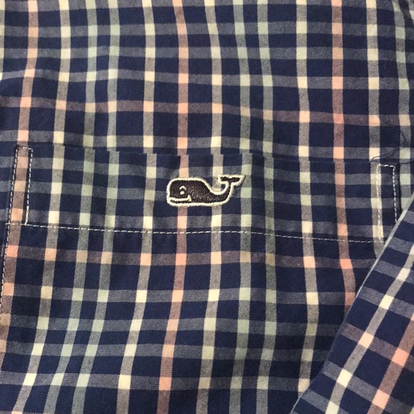 Men’s XS Vineyard Vines shirt - Picture 2 of 3